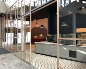 Innredning Økern Portal - foto Henriksen Snekkeri